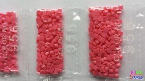 Nummer 956 vierkante steentjes (klein)