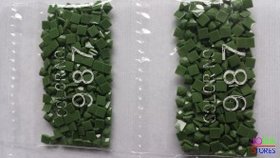 Nummer 987 vierkante steentjes (klein)