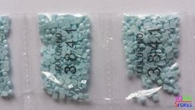 Nummer 3841 vierkante steentjes (klein)