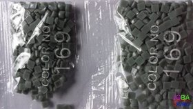 Nummer 169 vierkante steentjes (klein)